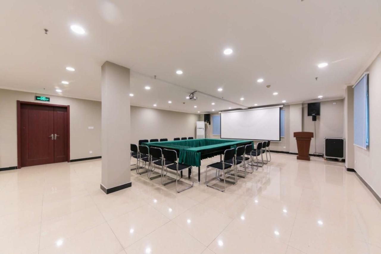 Ibis Wuhan Hankou Esterno foto